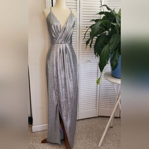 NWT Slinky Laundry By Shelli Segal Silver Metallic Size 8